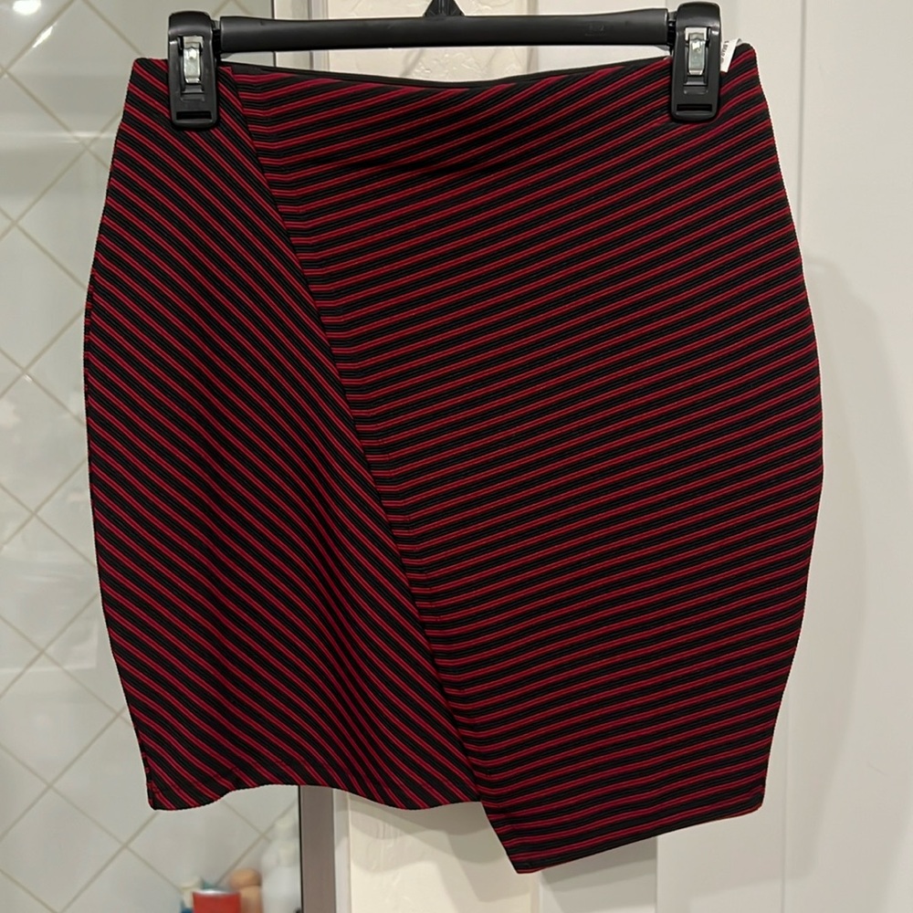 Knit stretch mini skirt